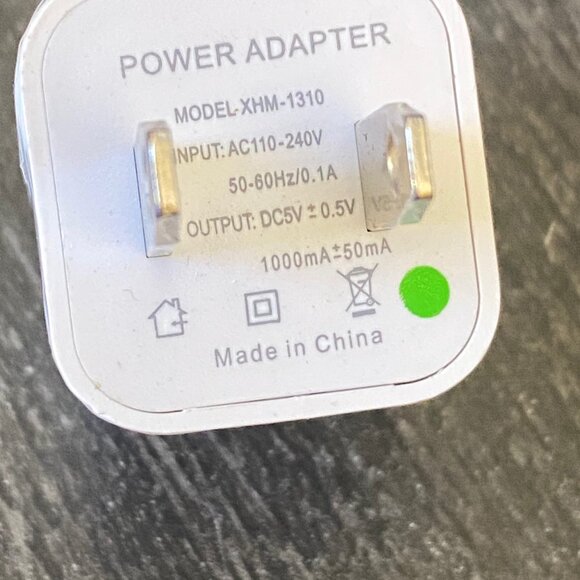 iPhone Charging Bundle: 18W Type C &  USB A Chargers, C to C & 8-Pin 3' Cables - Picture 3 of 8